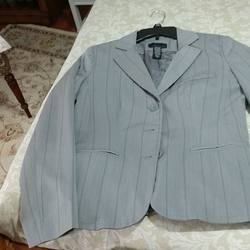 Suit jacket - Picture 1 of 4
